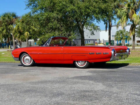 1962 Ford Thunderbird