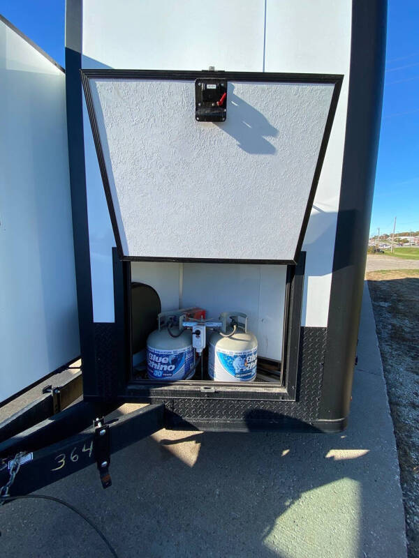 2023 Vintage Trailer  OL826-PS BATH