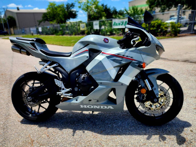 2025 Honda CBR600RR