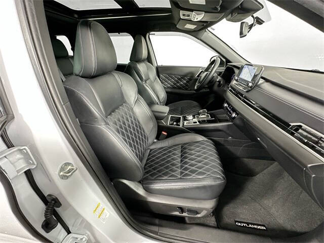 2023 Mitsubishi Outlander SEL