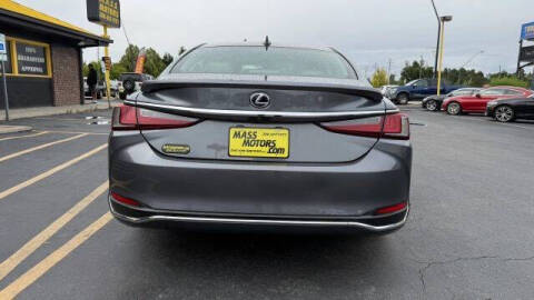 2020 Lexus ES 300h