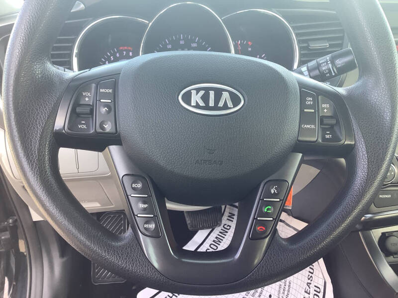 2012 Kia Optima LX photo 21