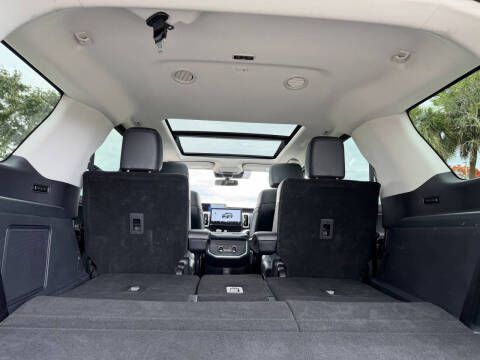 2025 Ford Expedition Platinum