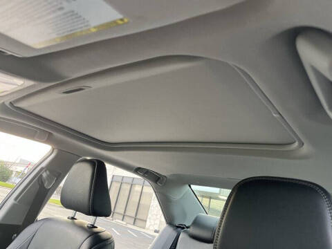 2017 Toyota Camry Hybrid XLE