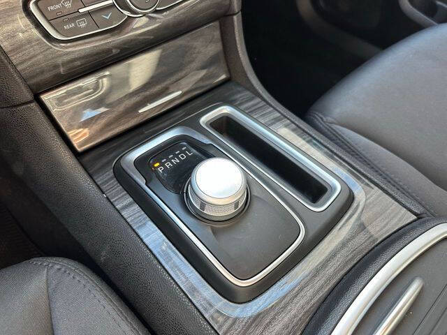 2022 Chrysler 300 Touring