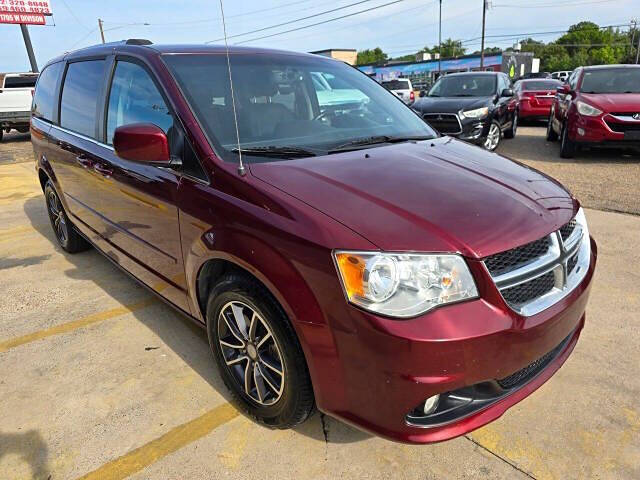 2017 Dodge Grand Caravan for sale at Mac Motors in Arlington, TX