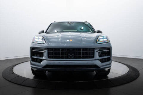 2025 Porsche Cayenne GTS