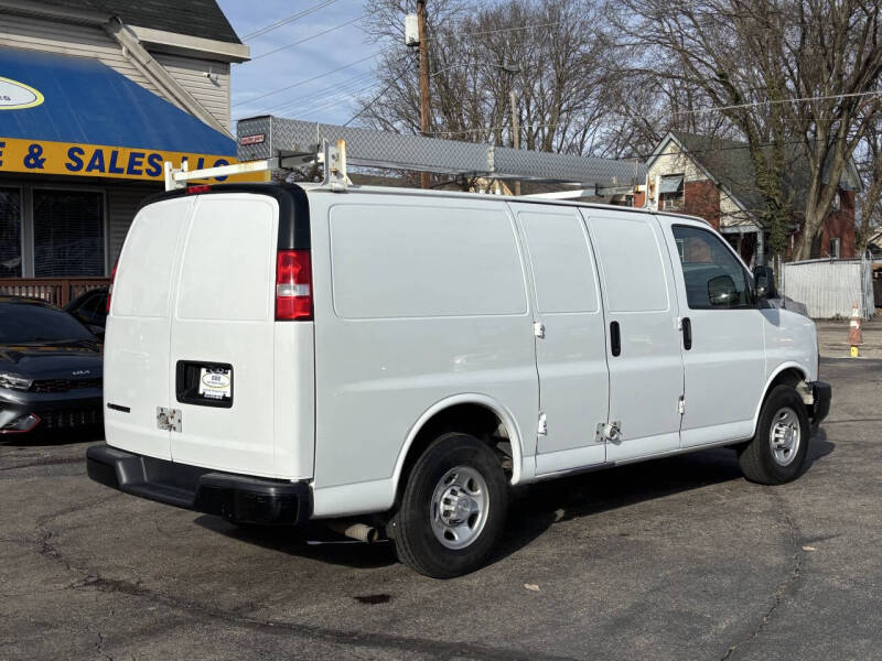 2019 Chevrolet Express 2500
