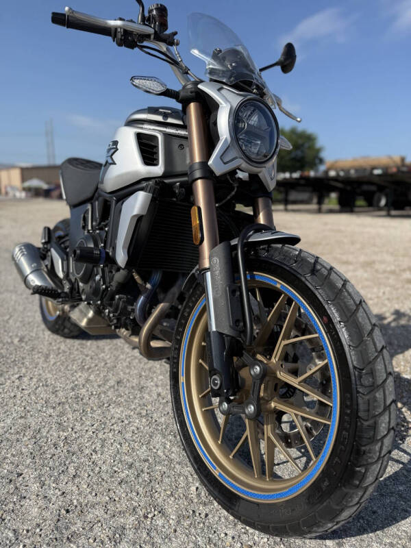 2022 CFMoto 700CL-X Sport