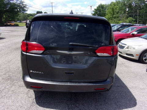 2017 Chrysler Pacifica Touring
