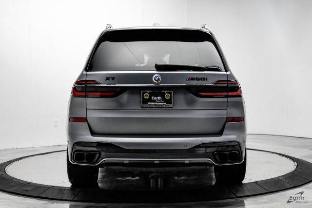 2023 BMW X7 M60i