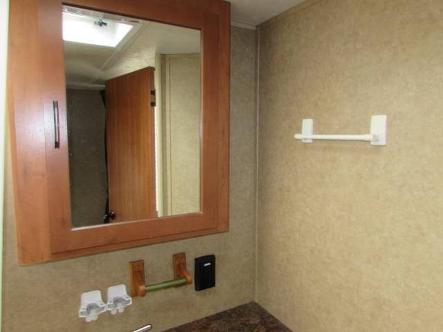 2015 CHEROKEE GREY WOLF