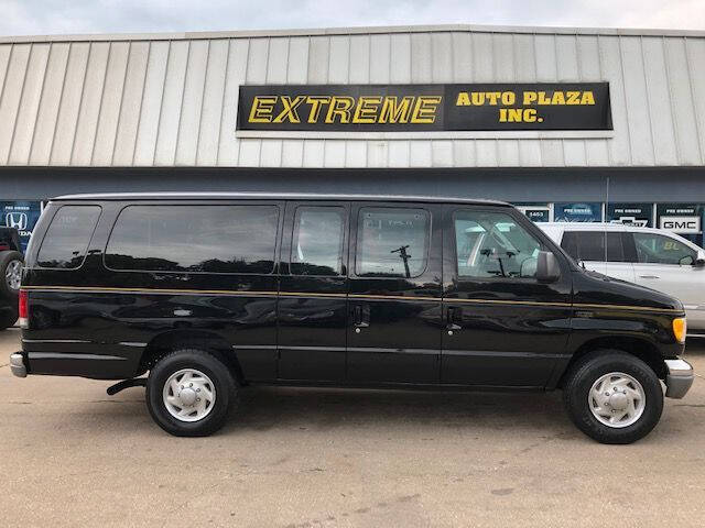 2006 Ford E-Series for sale at Extreme Auto Plaza in Des Moines, IA