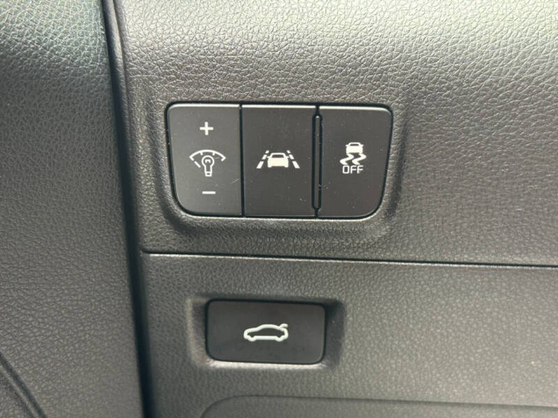 2023 Kia K5