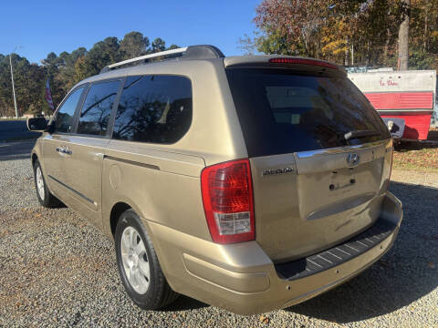 2007 Hyundai Entourage SE