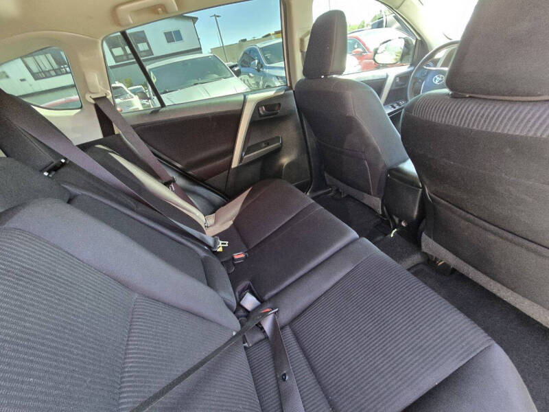 2016 Toyota RAV4 LE