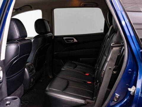 2018 Nissan Pathfinder SL