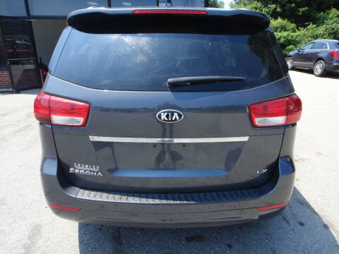 2017 Kia Sedona LX