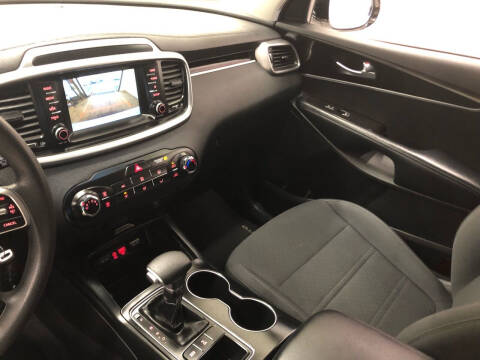 2020 Kia Sorento LX V6