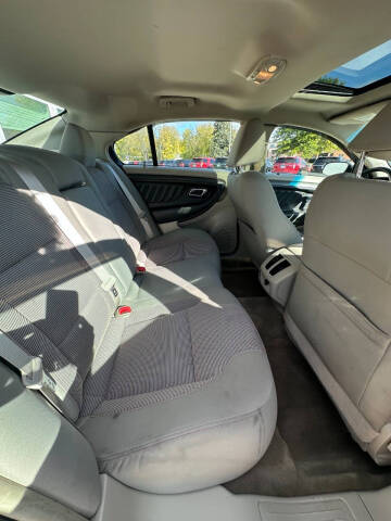 2011 Ford Taurus SEL