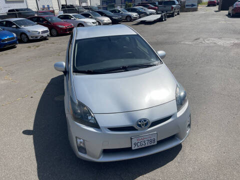 2011 Toyota Prius Two
