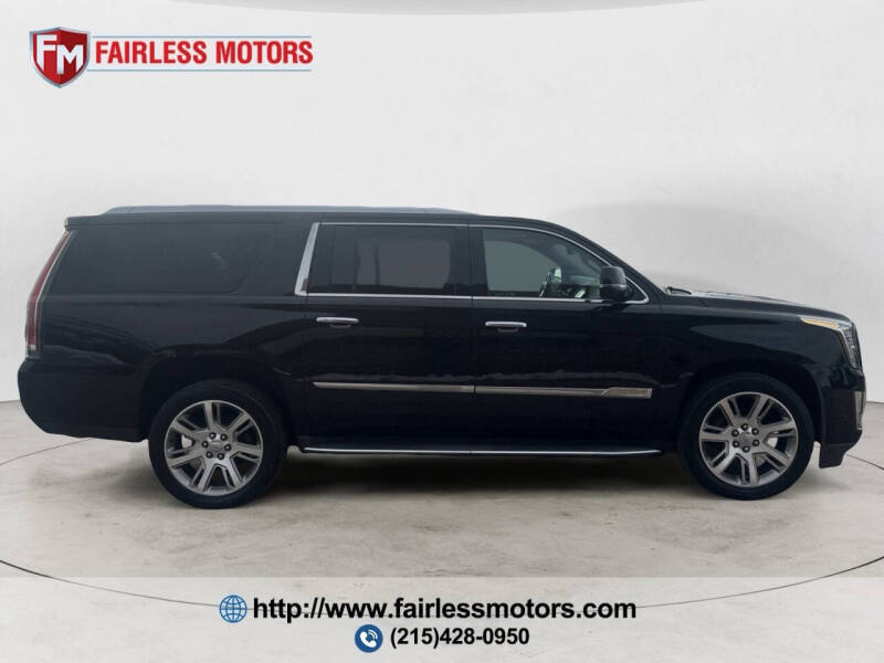 2018 Cadillac Escalade ESV Luxury