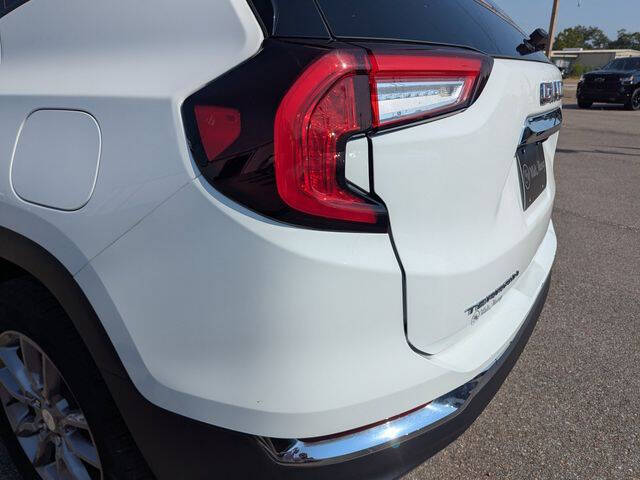 2023 GMC Terrain SLT