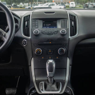 2018 Ford Edge SE