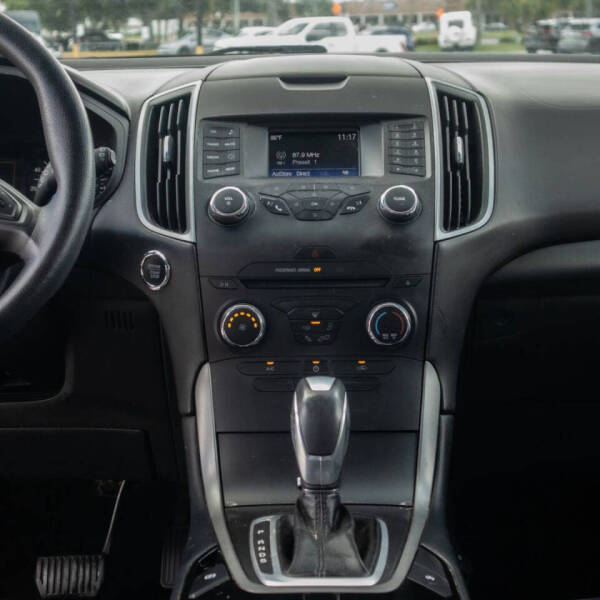 2018 Ford Edge SE