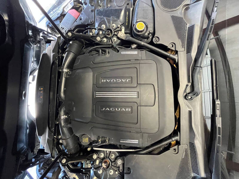 2015 Jaguar F-TYPE R