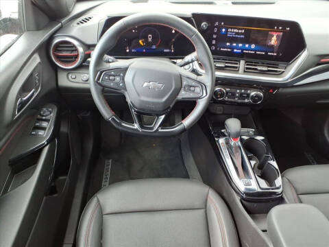 2025 Chevrolet Trax RS