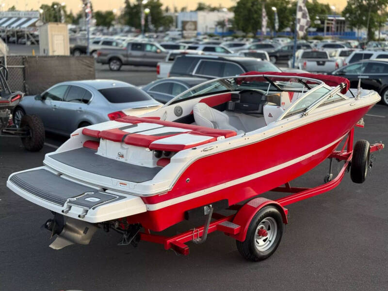 2013 Four Winns 200H