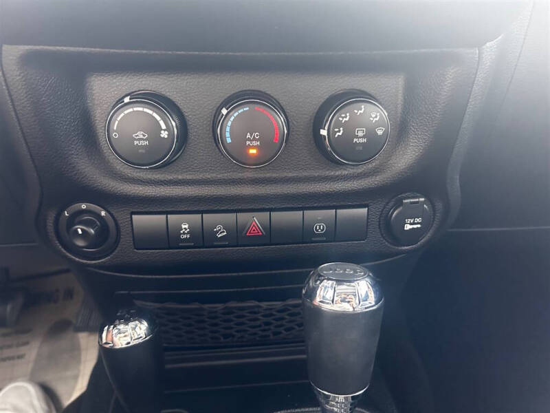 2017 Jeep Wrangler Sahara
