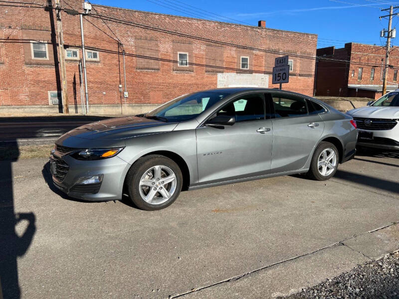 2023 Chevrolet Malibu for sale at River City Auto Center LLC in Chester IL