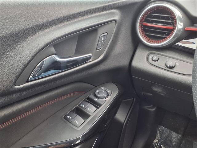 2025 Chevrolet Trax RS