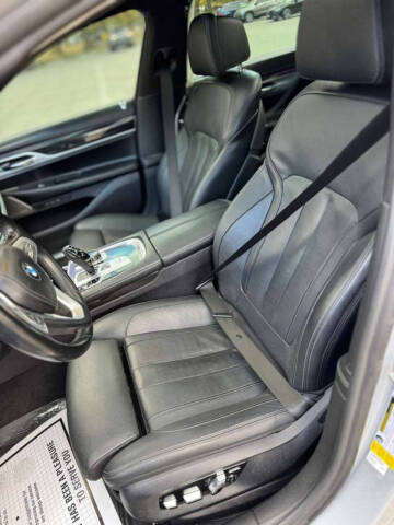 2019 BMW 7 Series 740i