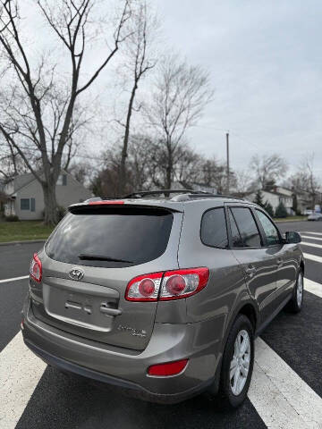 2011 Hyundai Santa Fe SE