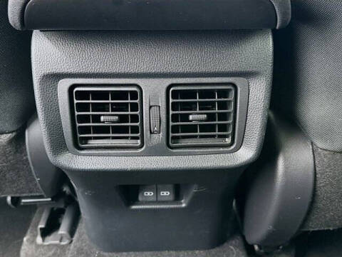 2023 Toyota Venza LE