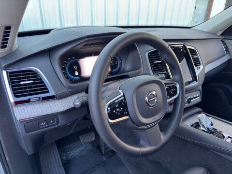 2024 Volvo XC90 Recharge T8 Ultimate Bright Theme 7P