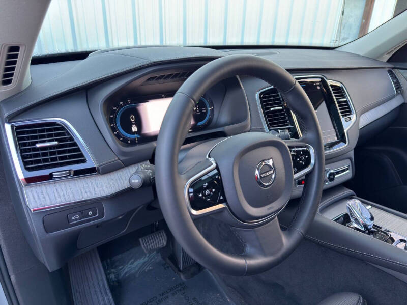 2024 Volvo XC90 Recharge T8 Ultimate Bright Theme 7P