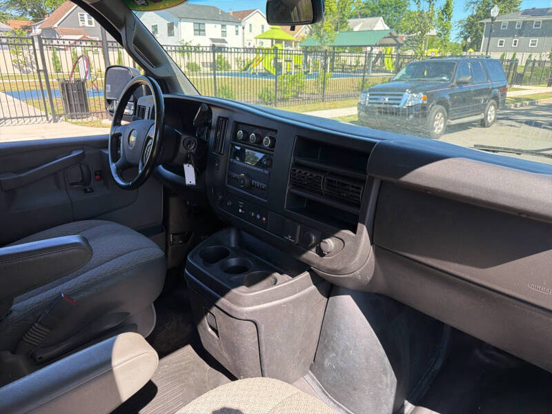 2020 Chevrolet Express 2500