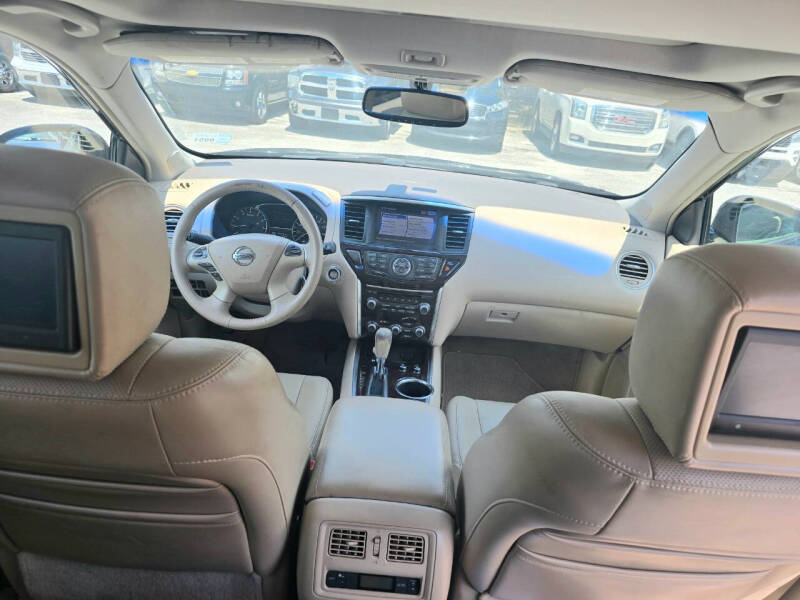 2013 Nissan Pathfinder Platinum