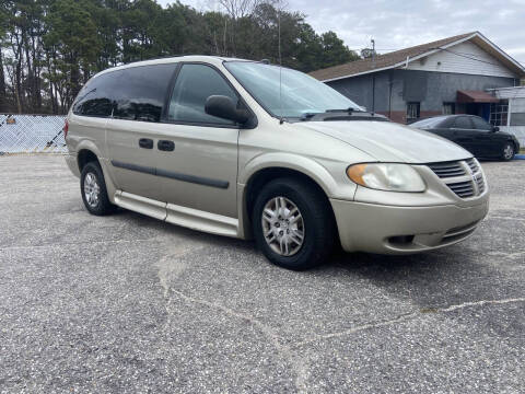 2005 Dodge Grand Caravan SE