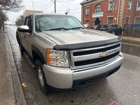 2008 Chevrolet Silverado 1500 for sale at B. Fields Motors, INC in Pittsburgh PA