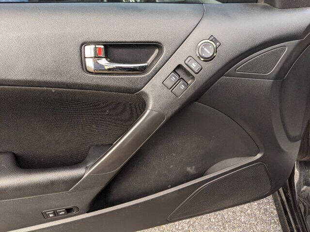 2012 Hyundai Genesis Coupe 2.0T