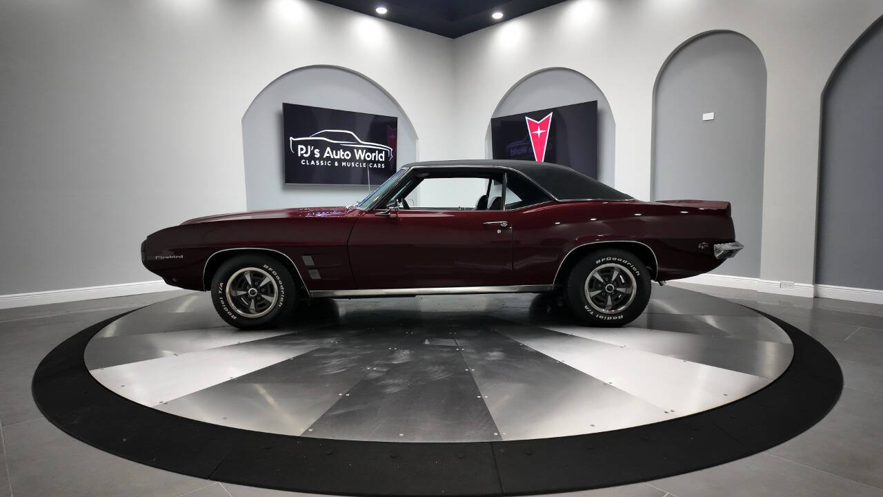 1969 Pontiac Firebird 1