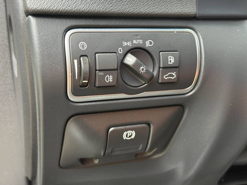 2015 Volvo V60 Cross Country T5