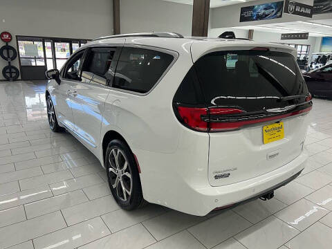 2026 Chrysler Pacifica Pinnacle