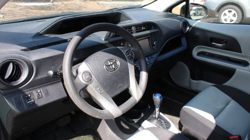 2013 Toyota Prius c Four