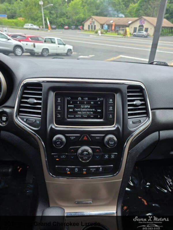 2017 Jeep Grand Cherokee Laredo